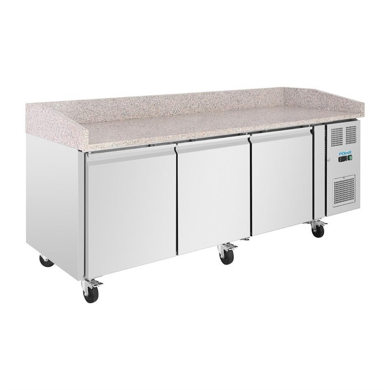 Mostrador de preparación frigorífico de Pastelería con 3 puertas y mesa granito Polar UA082 Polar Refrigeration - Soluciones Hos