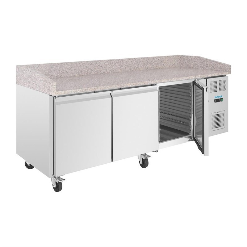 Mostrador de preparación frigorífico de Pastelería con 3 puertas y mesa granito Polar UA082 Polar Refrigeration - Soluciones Hos