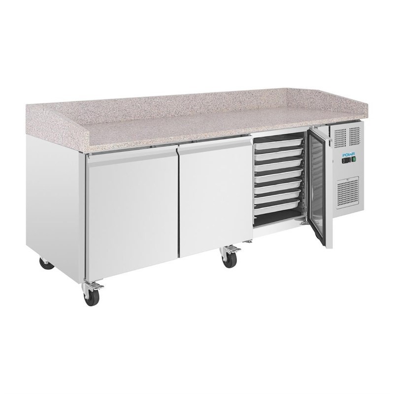 Mostrador de preparación frigorífico de Pastelería con 3 puertas y mesa granito Polar UA082 Polar Refrigeration - Soluciones Hos