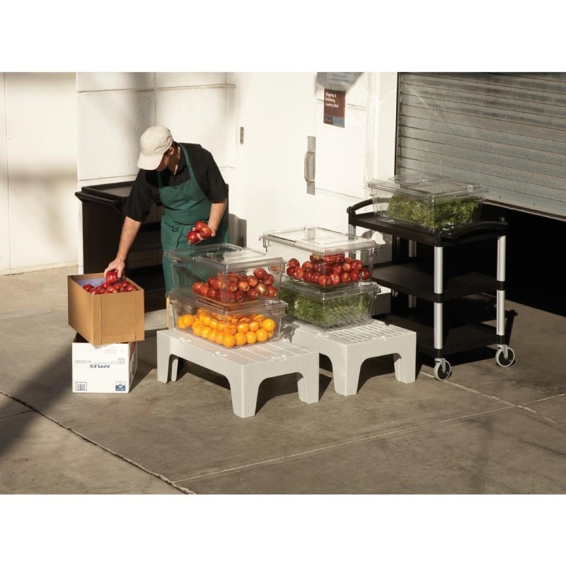 Carro de Servicio Negro Cambro 3 Estantes Grande Cambro CT400 Cambro - Soluciones Hosteleras